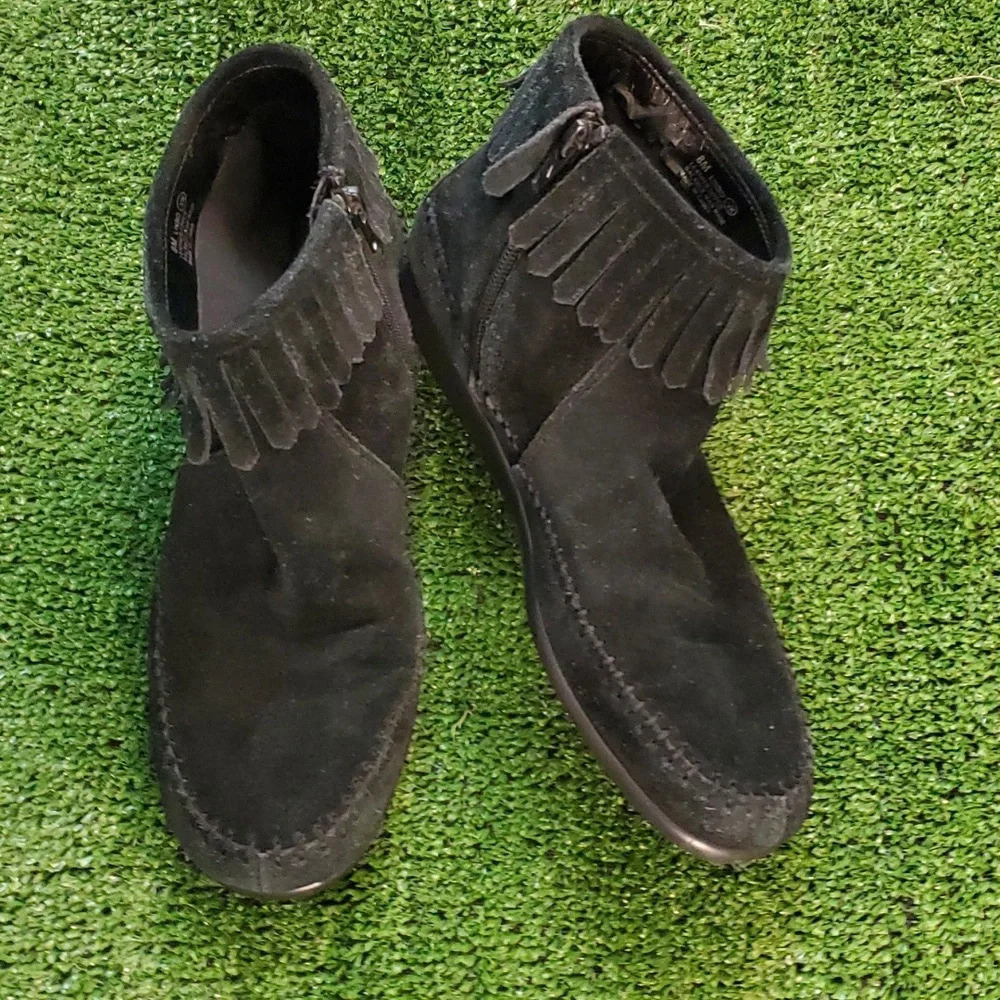 Womens Leather Upper Suede Like Booties with Fringe and Side Zippers
